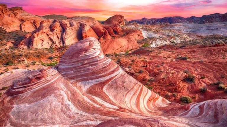Valley of Fire Tour from Las Vegas - LV Limo Coach